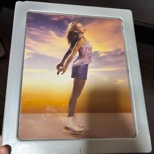 Tara Lipinski Stars on Ice Tour Photo